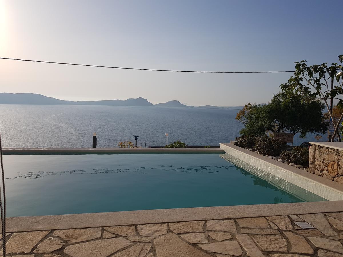 Hotel Philip Pylos Exterior photo